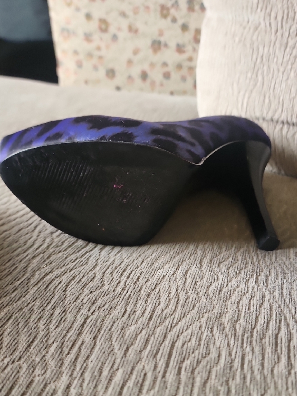 Carlos Santana Purple Leopard Print Platform Stiletto Pumps - Picture 12 of 12